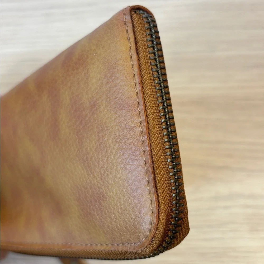 Free People Vegan Leather Wristlet Wallet Tan Brown Zip Around Studded Clutch‎